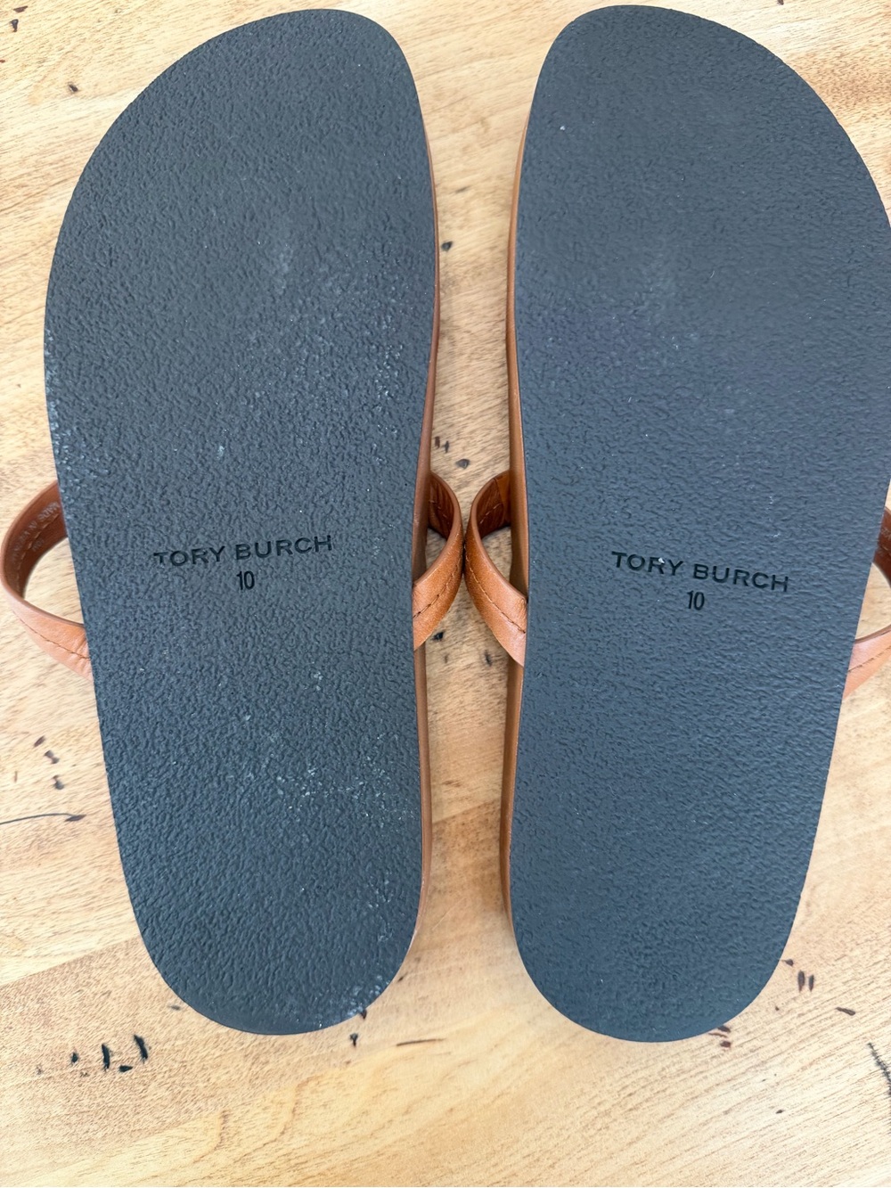 Tory Burch Brown Leather Logo Thong Sandals - Picture 4 of 5